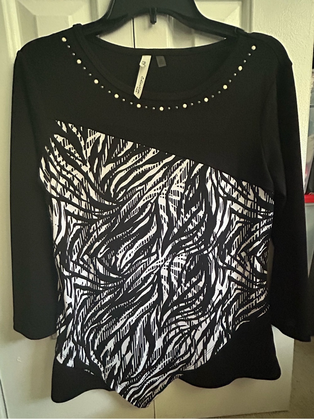 NY Collection Black and White Zebra-Print Long Sleeve Top with Stud Trim